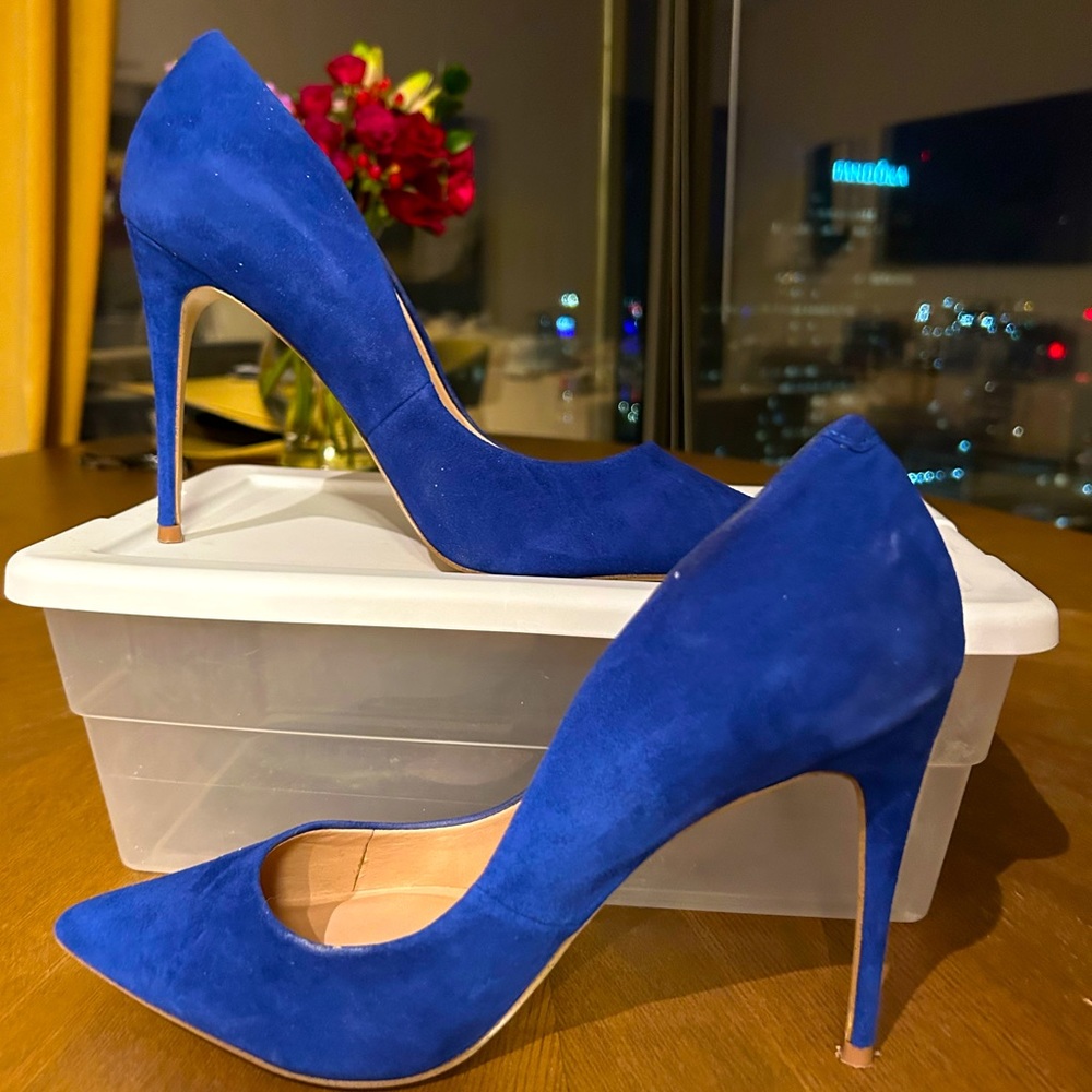 Steve Madden Suede 4inch Pumps